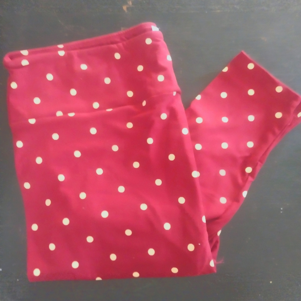 New T/C LuLaRoe Leggings - Cranberry with Cream colored dots
